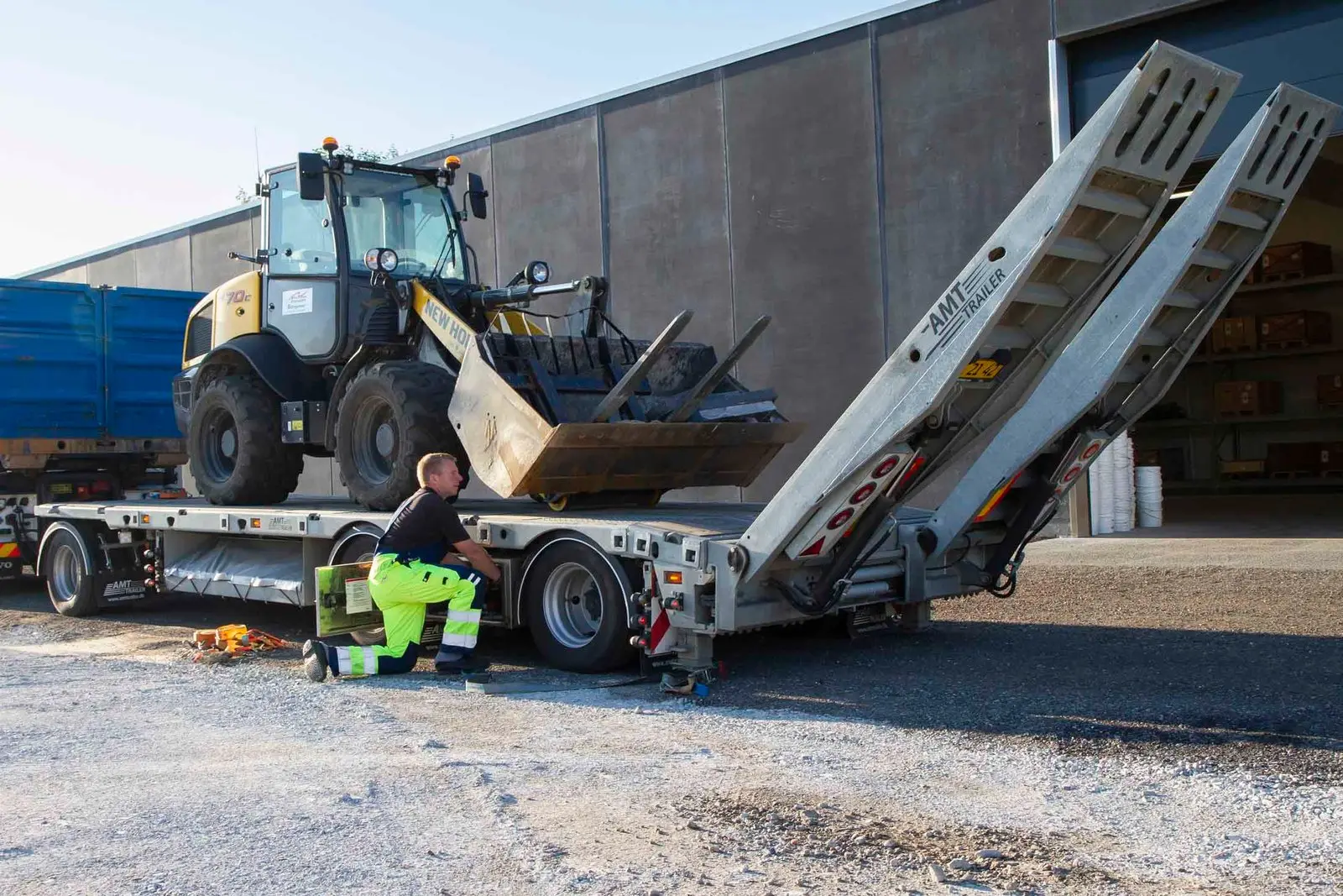 Maskine på vej med Niels Hansen Transport