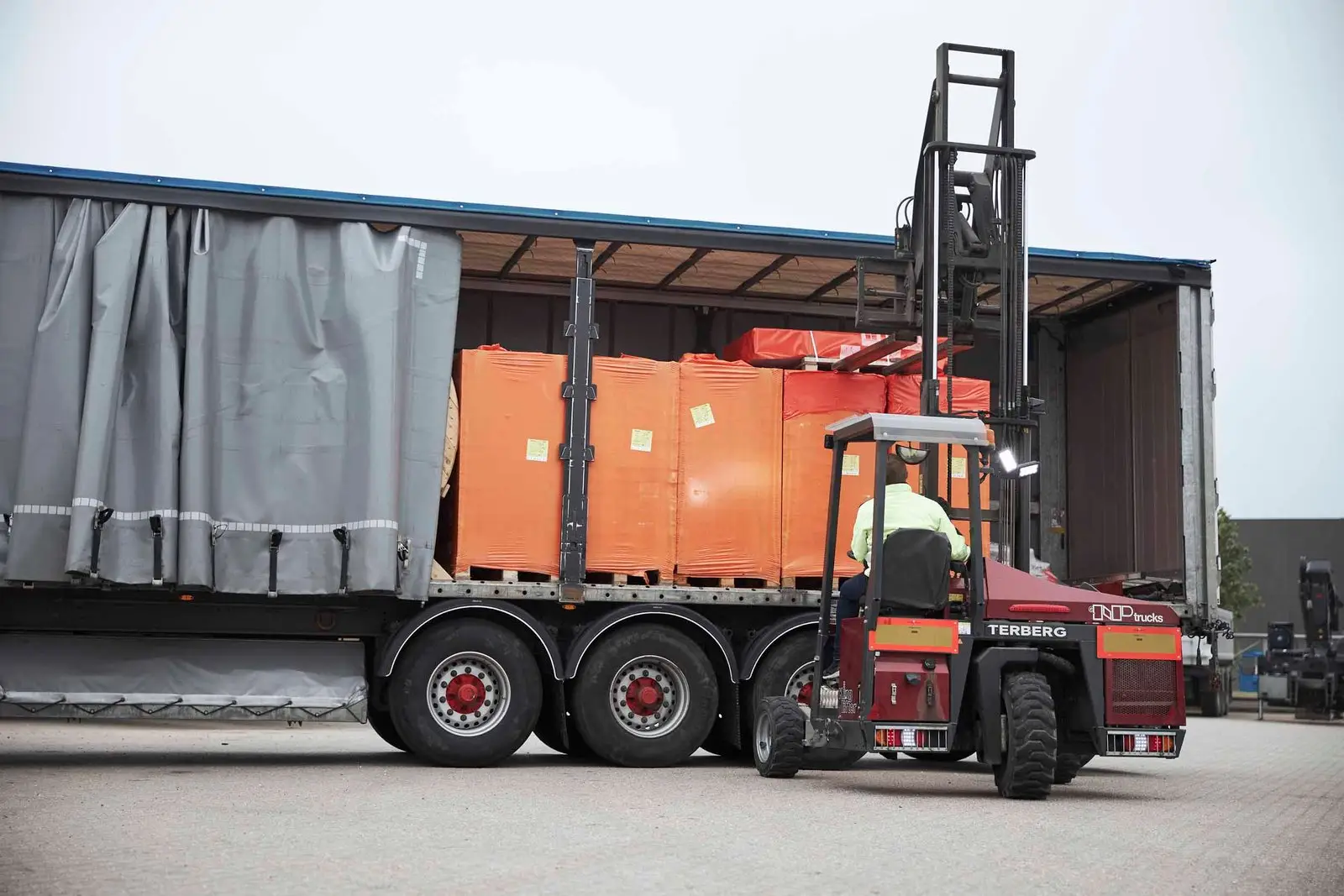 Trucktrailer fra Niels Hansen Transport